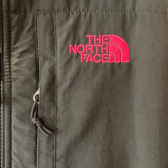 Women’s North Face Denali Jacket - Picture 3 of 6